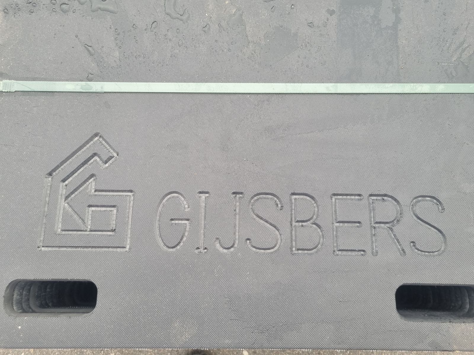 Engraving company name on a ground protection mat - photos 4